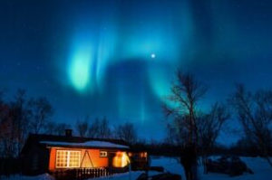 finland tours northern lights ivalo oulu helsinki turku aurora boreal noruega islandia islândia suécia finlândia suecia finlandia oslo reykjavik rovaniemi alta bodo bodø northern lights países nórdicos nordics booknordics scandinavia escandinávia husky sled reindeer santa claus sauna lake trenó treno huskies sled renas renas rudolgo pai natal sauna seca finlandesa