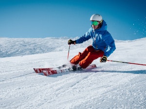 e-bike tours in norway, bird watching tours in norway, fjord tours in norway, fjords, bergen, oslo, lofoten, alta, alesund, tromso, svalbard, iceland, finland, norway, northern lights tours norway, glacier tours norway, lofoten islands, city tours norway, midnight sun norway, sailing tours, fishing tours, whale watching tours, ski tours, hiking tours, norway tours norway lofoten aurora northern lights bergen tromso alesund oslo whale watching aurora winter snow visit the nordics glacier snowmobile iceland faroe islands svalbard oslo norway aurora boreal noruega islandia islândia suécia finlândia suecia finlandia oslo reykjavik rovaniemi alta bodo bodø northern lights países nórdicos nordics booknordics scandinavia escandinávia visitar a noruega, aurora boreal, auroras boreais, tromso, bergen, lofoten, ilhas lofoten, glaciares, geleira, noruega, fiordes, fjords, fiorde, noite polar, sol da meia noite aurora boreal em lofoten noruega, paises nordicos, fjords escandinavia trondheim pesca fishing ski skii skiing