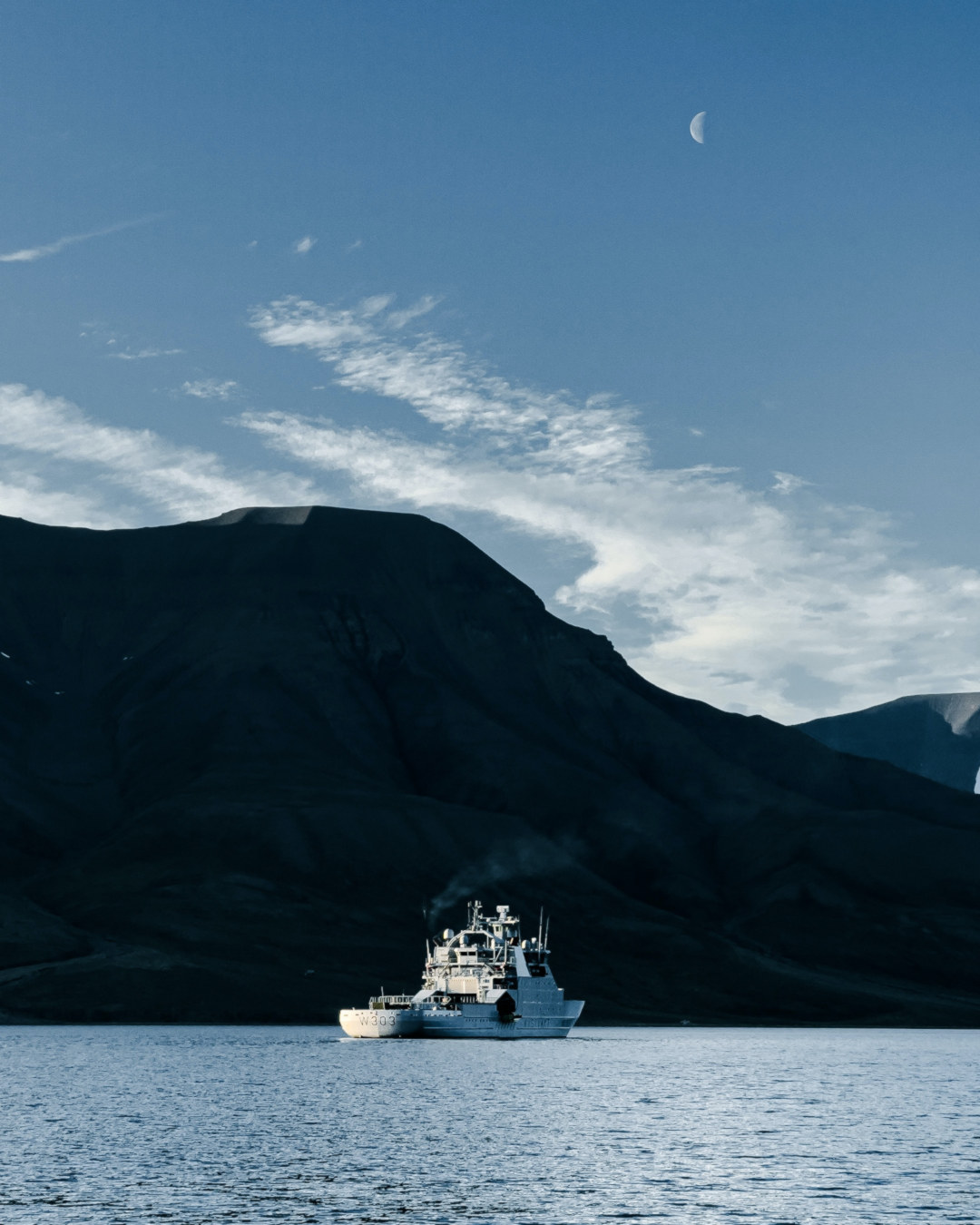 Summer Boat Tours in Svalbard