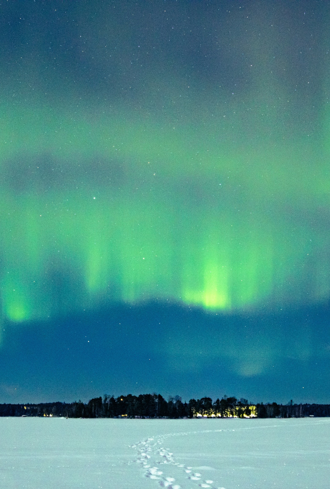 The dance of the Aurora Borealis