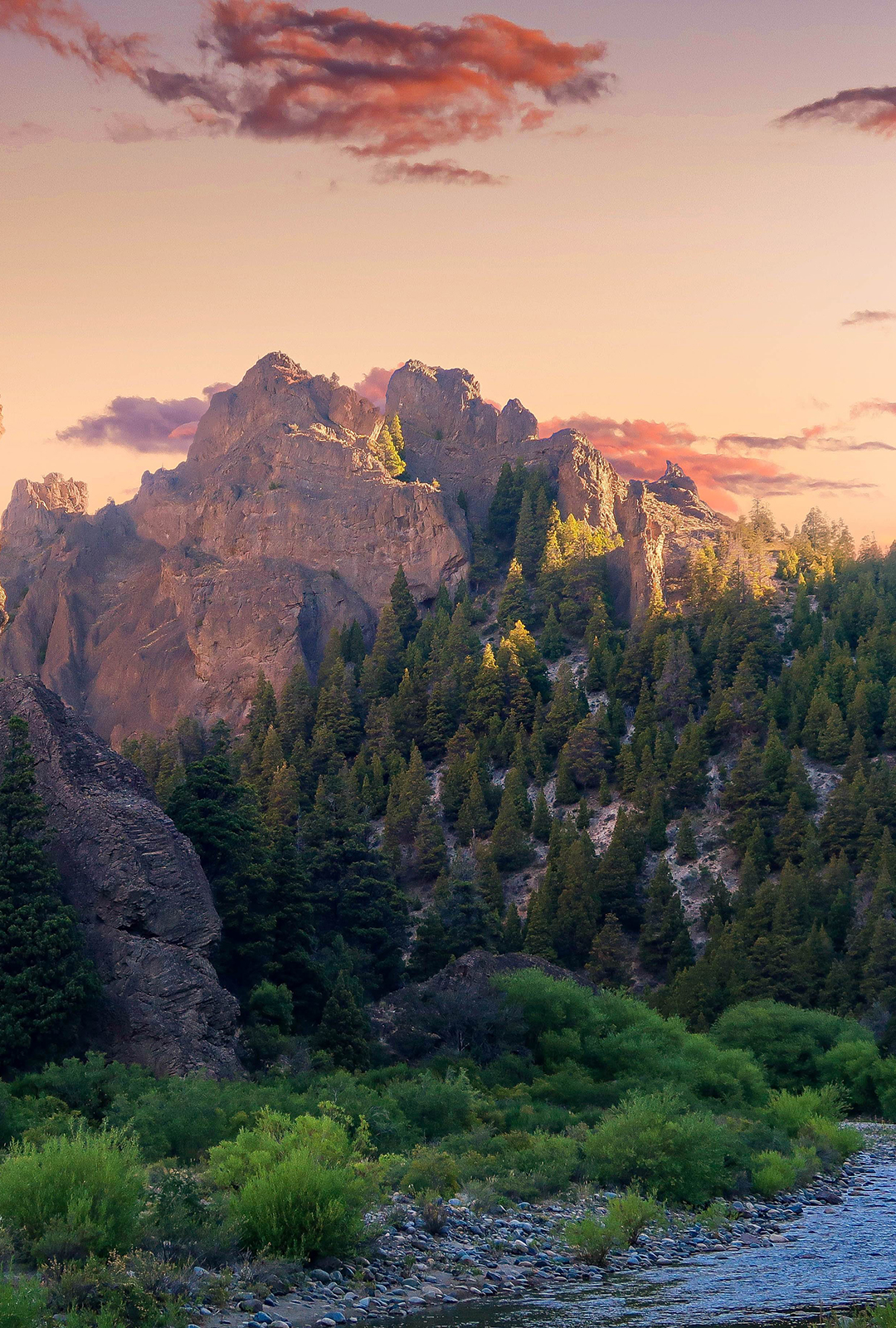 the breathtaking mountains of Patagonia