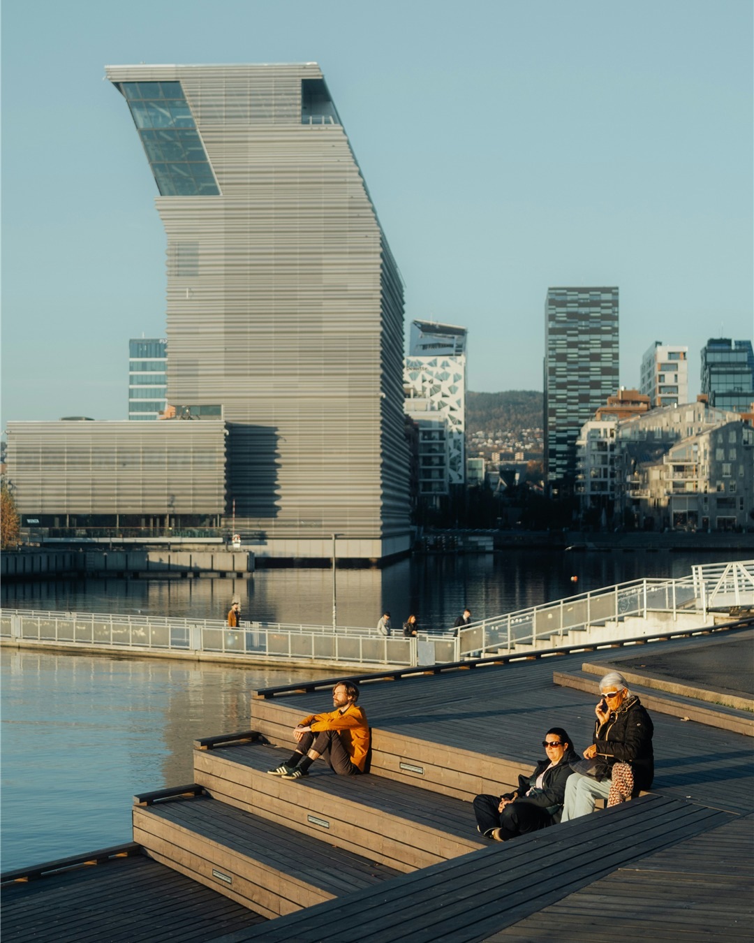 In the good weather of Oslo, clear skies…
